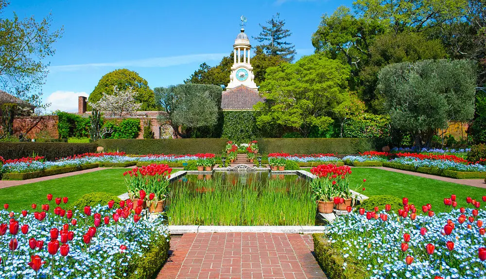 Historic Mansion & World Famous Gardens