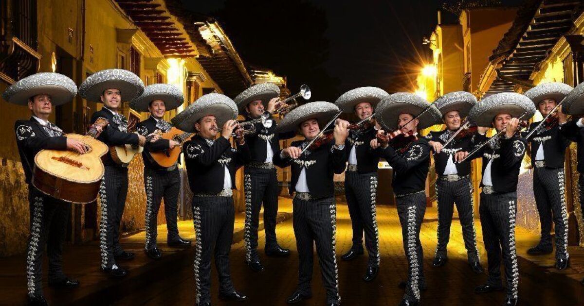 Mariachis and Shopping for All Ages
